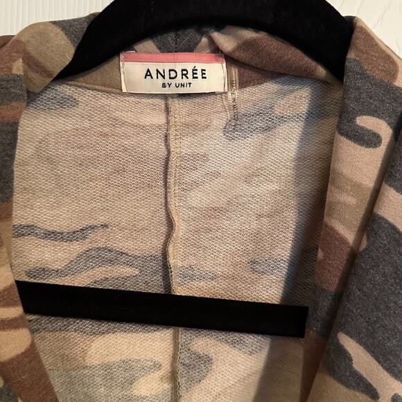 Camo Hideout Jacket by Andree' by Unit 3X - Picture 7 of 12